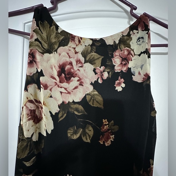 Black open back formal dress. - Picture 2 of 8